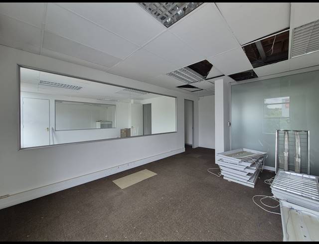 88M² OFFICE TO LET IN CRAIGHALL